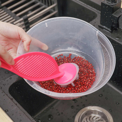 Random Color Plastic Kitchen Rice Bean Washer and Cleaner Colander Practical Pla