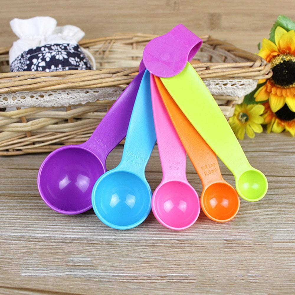 Set of 5 - Plastic Kitchen Baking Measuring Spoons - Random Color